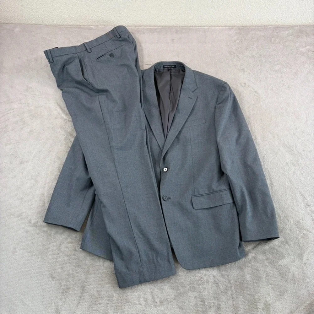 Banana Republic Slim Fit 2 Piece Suit‎ Grey Sharkskin Men 44R Pants 33x29 Office